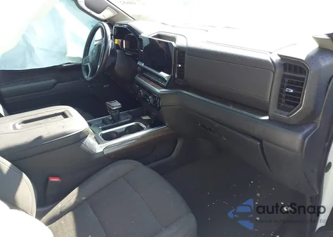 2022 Chevrolet Silverado 1500 4Wd Short Bed Rst z USA, uszkodzony, nr VIN 3GCUDEED2NG512375